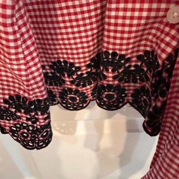 End of summer clear out 🔥Make an offer!! Tommy Hilfiger Red Gingham Shirt - Picture 3 of 4
